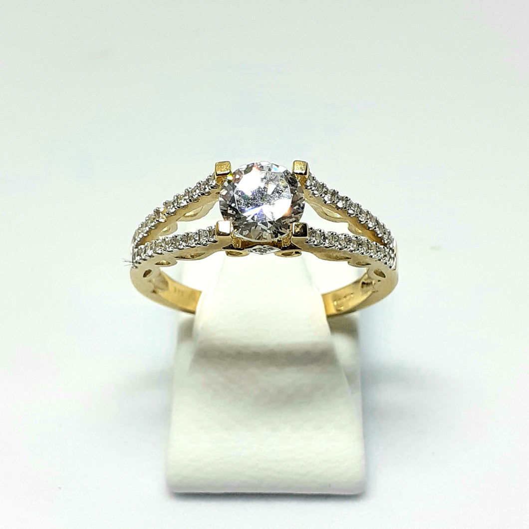 9ct Yellow Gold Hallmarked Stone Set Ring - Product Code - VX470