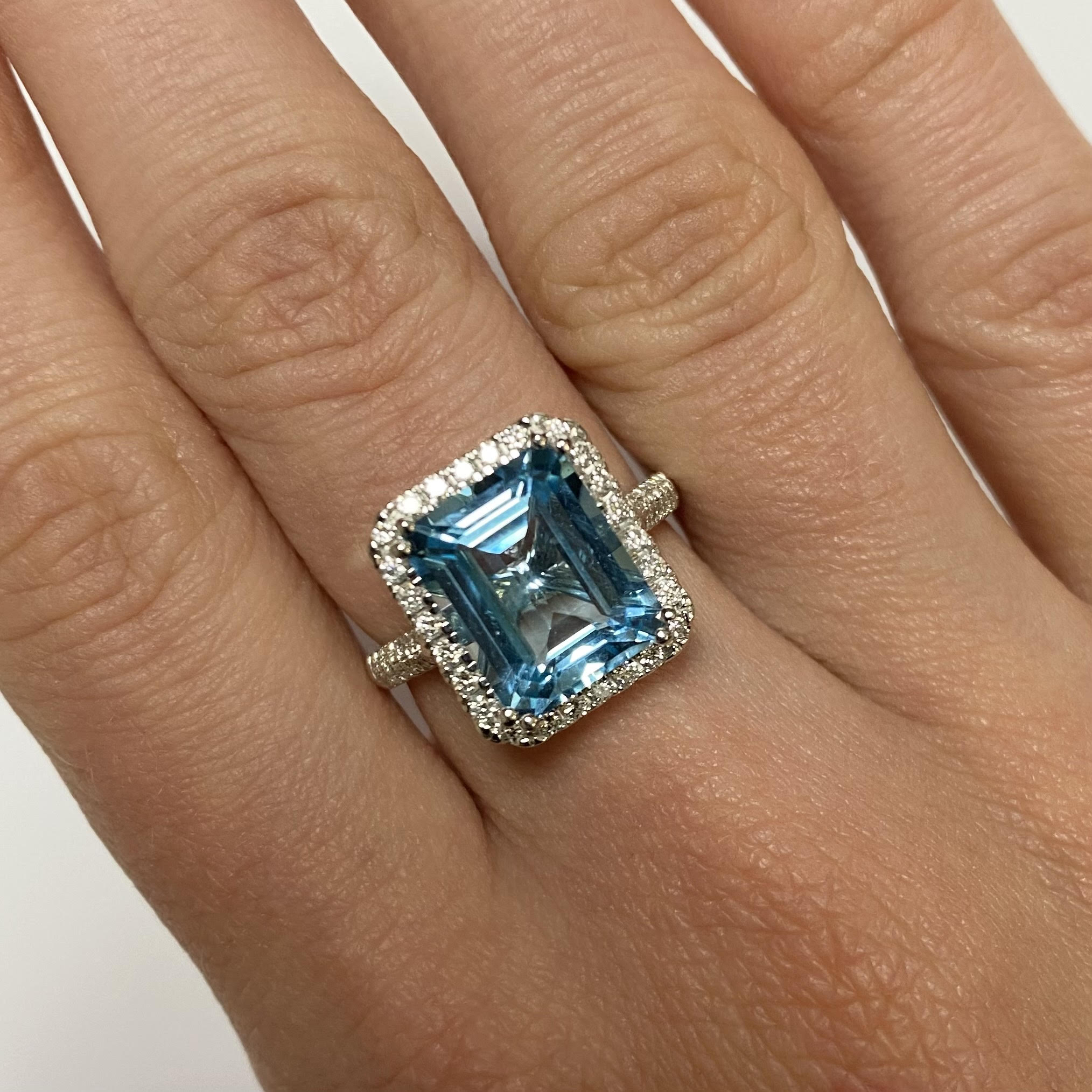 Enchanted Disney Cinderella Princess-Cut London Blue Topaz and 3/8 CT. T.W. Diamond  Engagement Ring in 14K White Gold | Zales