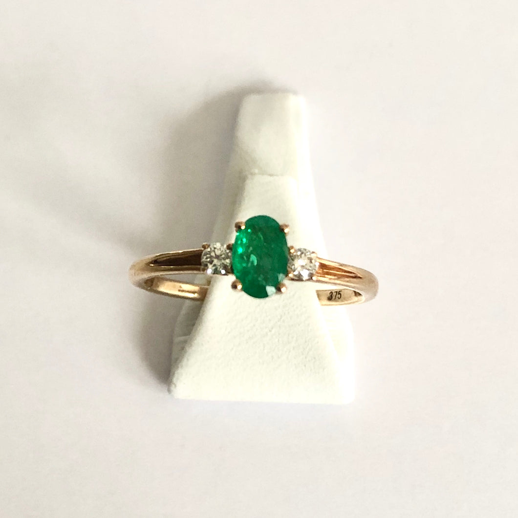 Yellow Gold Emerald Oval Ring with Diamonds